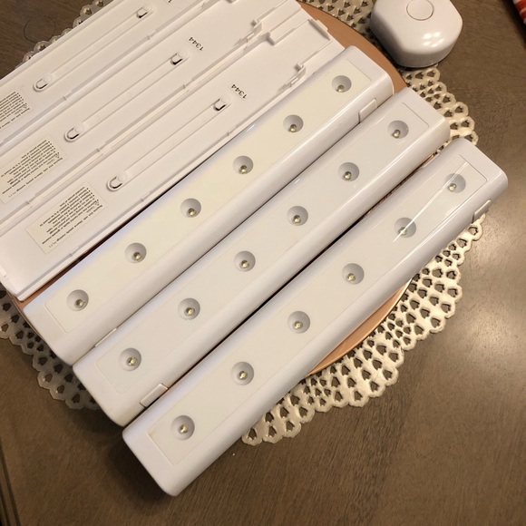 Set of 3 Under Cabinet Kitchen Closet Art Decor Lighting Lights With Remote - Picture 3 of 9